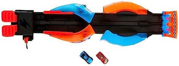 UNO1RC Disney Cars Toys Disney and Pixar Cars Glow Racers Launch ‘N Criss-Cross Playset with 2 Glow-in-the-Dark Toy Cars Including Lightning McQueen & Jackson Storm