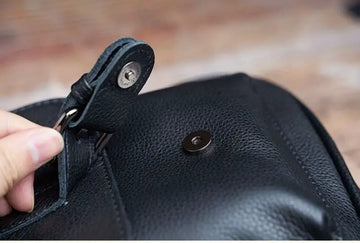 Men's Genuine Leather Crossbody Bag Top Layer Cowhide Chest Bag Large Capacity Satchel Multifunction Diagonal Shoulder Bag For Outdoor Sports Travel Work Flip Messenger Bag