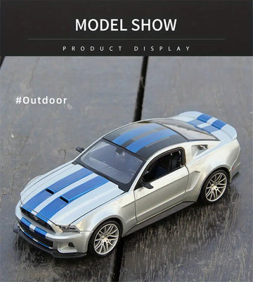 Maisto 1:24 2014 Ford Mustang Street Racer Alloy Sports Car Static Die Cast Vehicles Model Toys Diecast Voiture Gift Collection