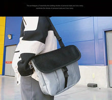 Men's Casual Outdoor Large Capacity Messenger Bag, Three Colors Available