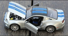 Maisto 1:24 2014 Ford Mustang Street Racer Alloy Sports Car Static Die Cast Vehicles Model Toys Diecast Voiture Gift Collection