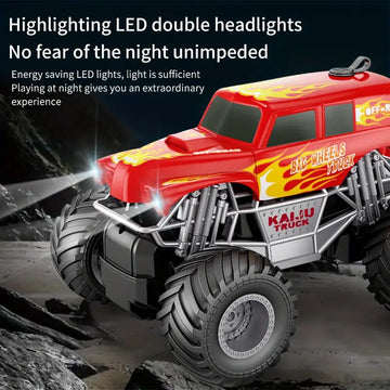 1: 16 Children's Toy Car Spray Pickup Remote Control Toy Car Headlights Equipped With Anti-collision Rubber Tires