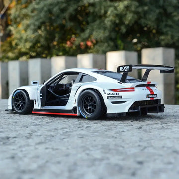 Burago 1:24 2020 Porsche 911 RSR LM Alloy Sports Car Static Die Cast Vehicles Model Toys Diecast Voiture Gift Collectible